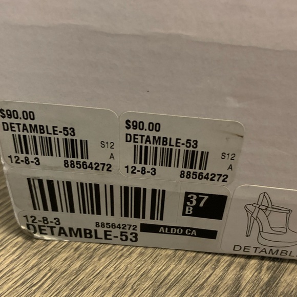 NWT Aldo ‘Detamble’ purple suede t-bar platform heels - Picture 9 of 9